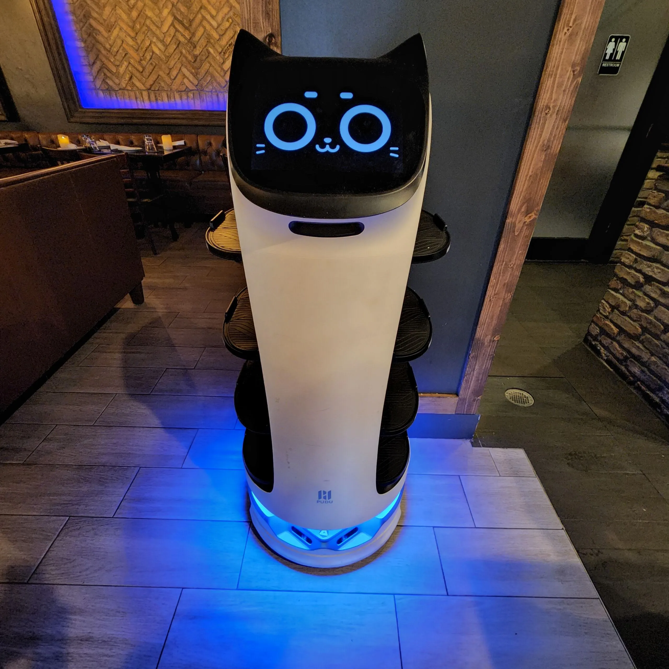 BellaBot Photo by Gustie Creative, retail robot